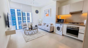 STAY Amazing 1BR Sobha Creek Vistas